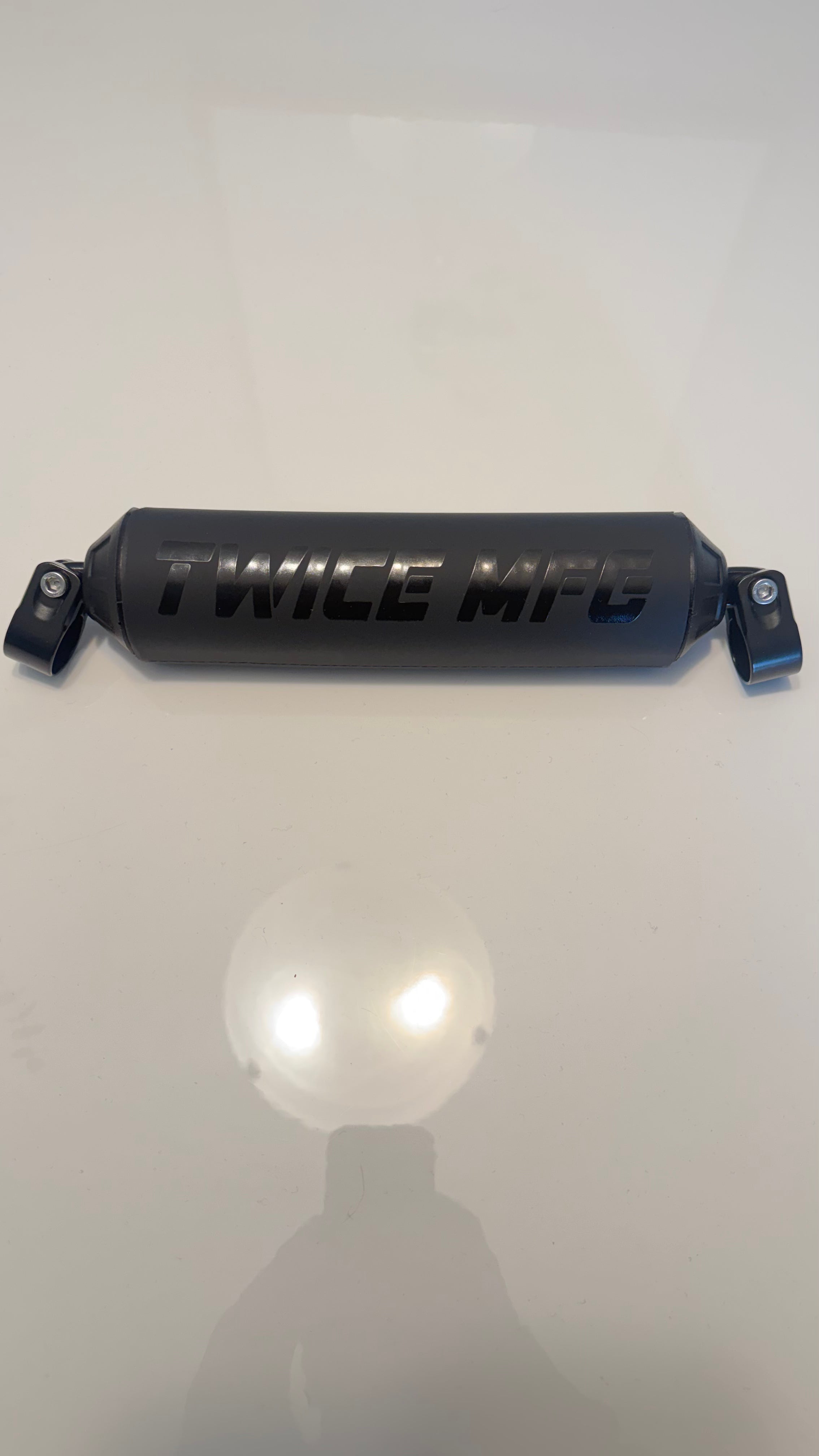 TWICE  - V-Twin Handlebar Crossbar with Clamps