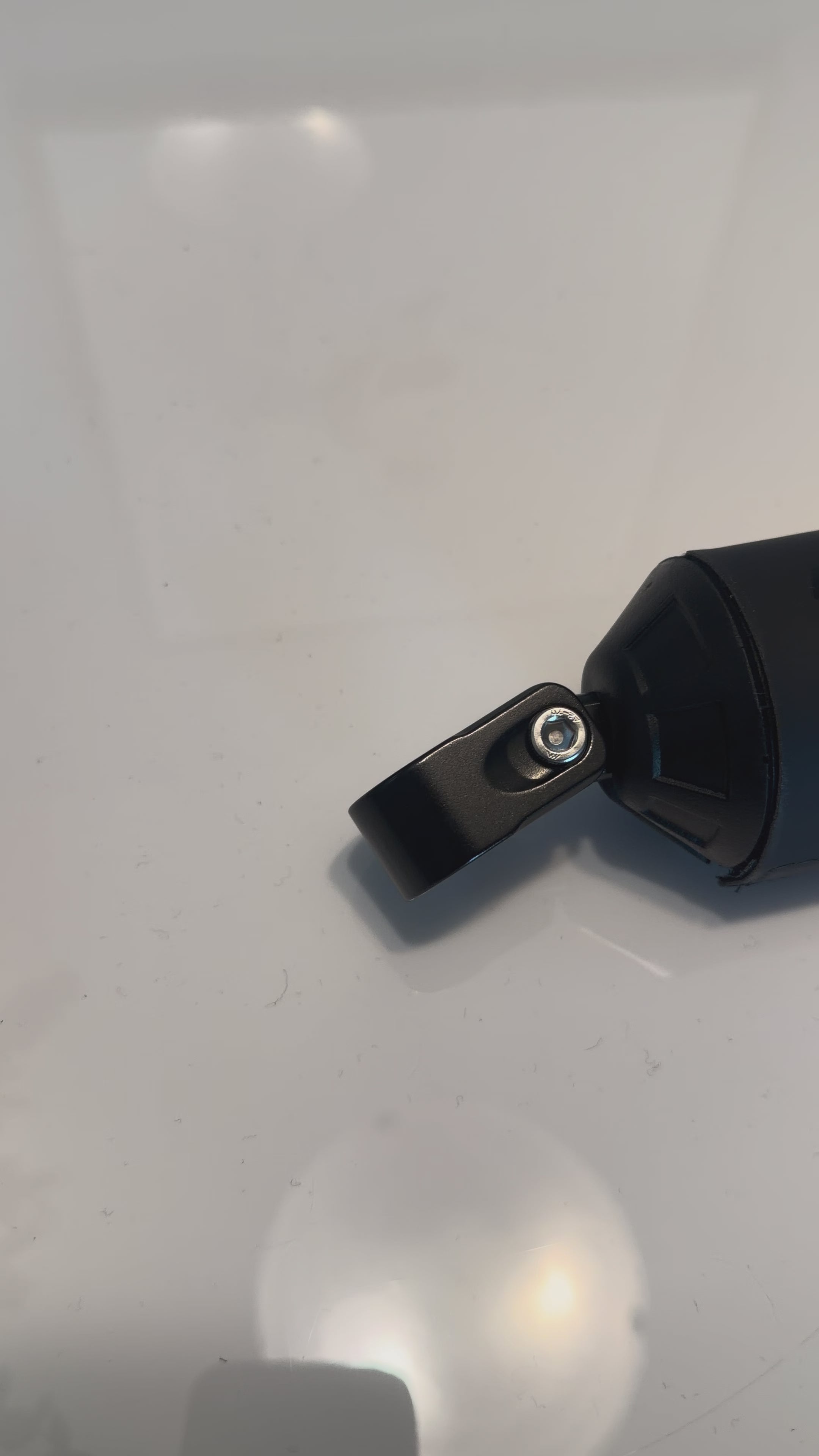 TWICE  - V-Twin Handlebar Crossbar with Clamps